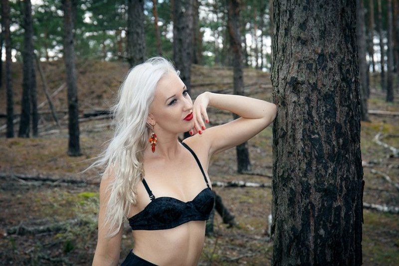 Диана, 30